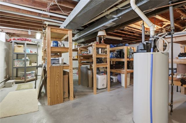 2010 Five Mile Line Road, Penfield, NY 14526