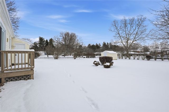 2010 Five Mile Line Road, Penfield, NY 14526