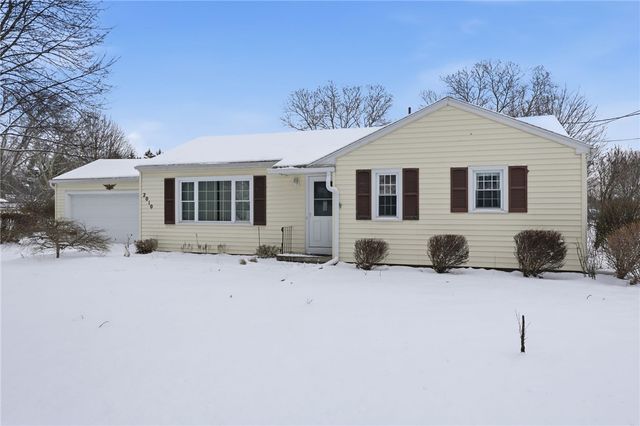 2010 Five Mile Line Road, Penfield, NY 14526