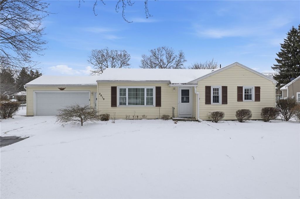 2010 Five Mile Line Road, Penfield, NY 14526