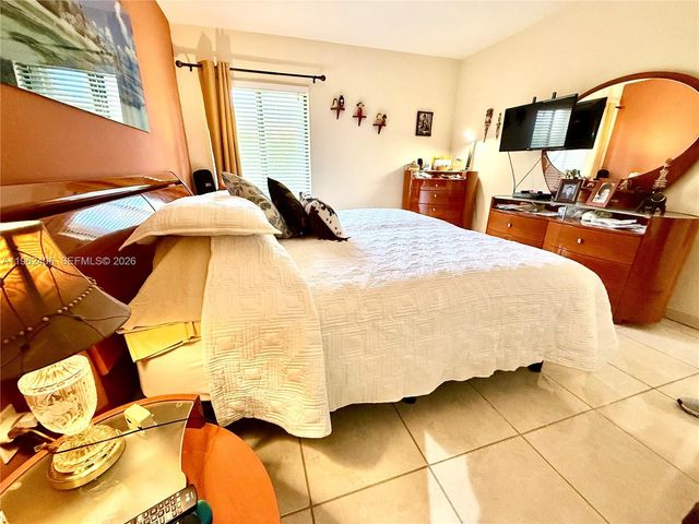 351 Club Cir 102, Boca Raton, FL 33487