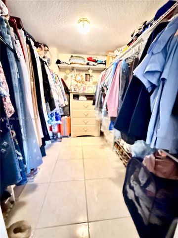 351 Club Cir 102, Boca Raton, FL 33487