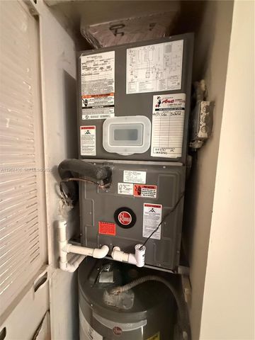 351 Club Cir 102, Boca Raton, FL 33487