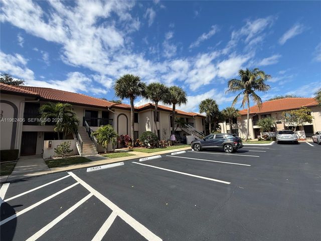351 Club Cir 102, Boca Raton, FL 33487