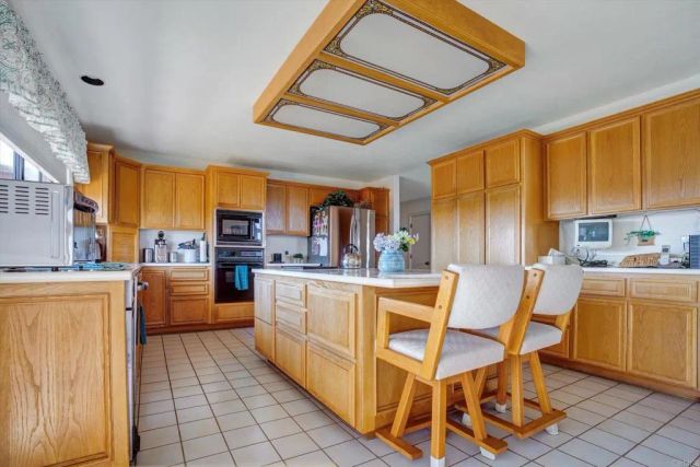 10549 Cerveza Drive, Escondido, CA 92026