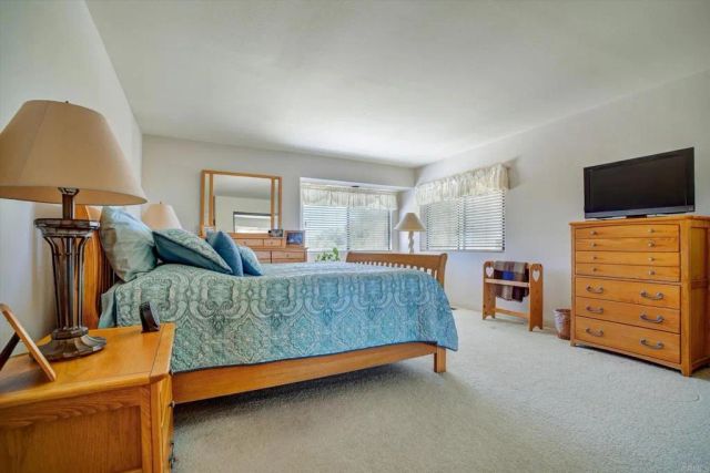 10549 Cerveza Drive, Escondido, CA 92026