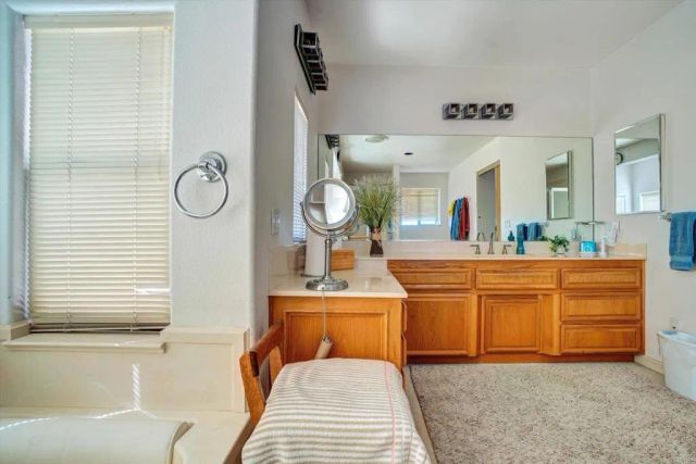 10549 Cerveza Drive, Escondido, CA 92026