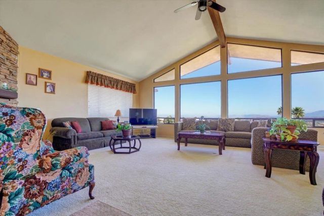 10549 Cerveza Drive, Escondido, CA 92026