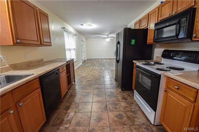 12686 Charles Taylors Rd, Vance, AL 35490