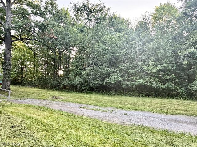 3275 Crestview Avenue, Warren, OH 44483