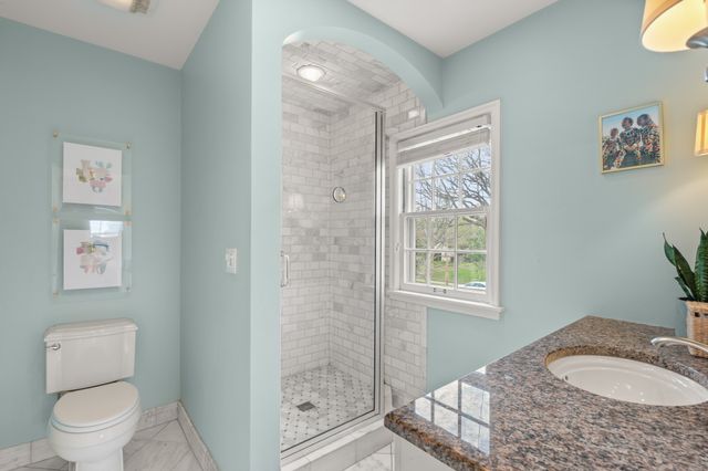 4917 Harwood Drive, Des Moines, IA 50312