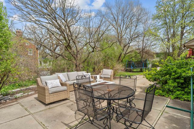 4917 Harwood Drive, Des Moines, IA 50312