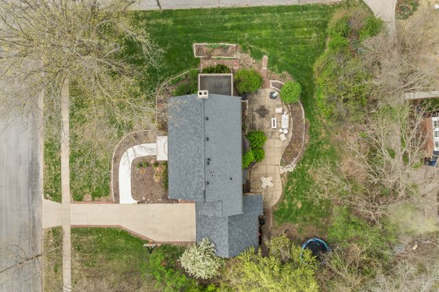 4917 Harwood Drive, Des Moines, IA 50312