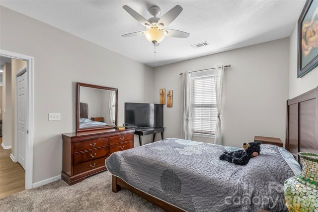 213 Appeldoorn Circle, Asheville, NC 28803