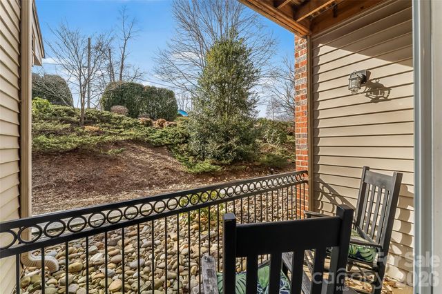 213 Appeldoorn Circle, Asheville, NC 28803