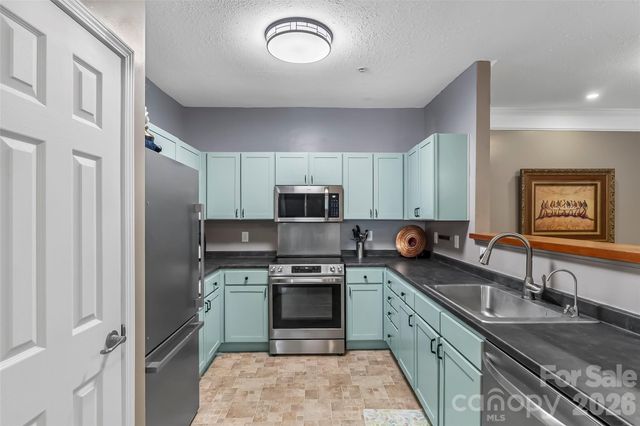 213 Appeldoorn Circle, Asheville, NC 28803