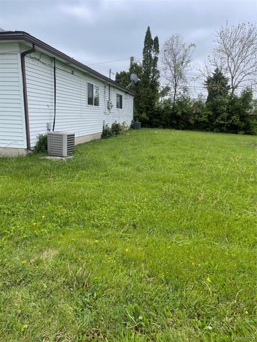 31779 Ryan Road, Warren, MI 48092