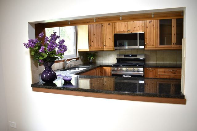 31 BUCKINGHAM Lane 31, Buffalo Grove, IL 60089