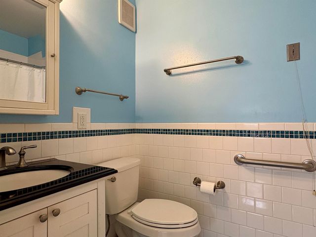 53 Lyme Rd Apt 5, Hanover, NH 03755