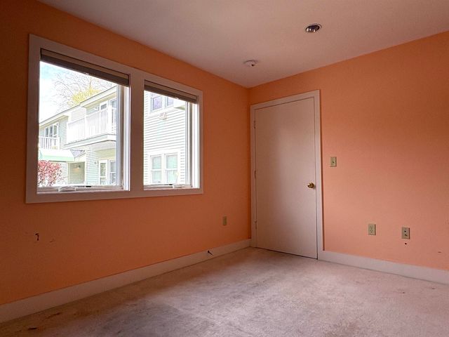 53 Lyme Rd Apt 5, Hanover, NH 03755