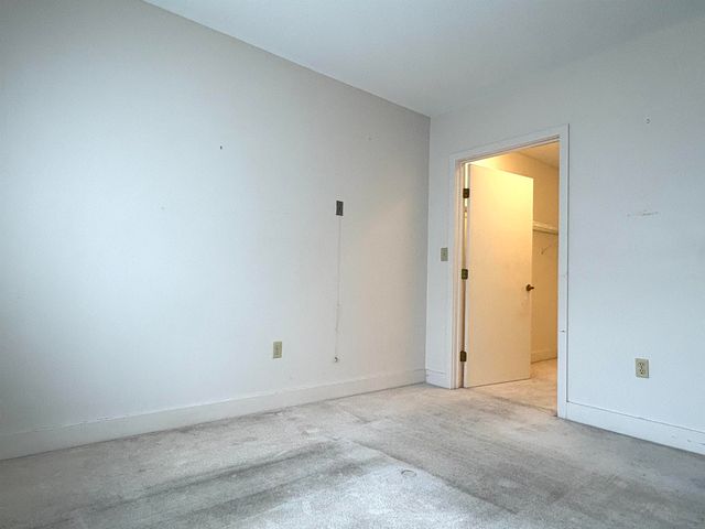 53 Lyme Rd Apt 5, Hanover, NH 03755