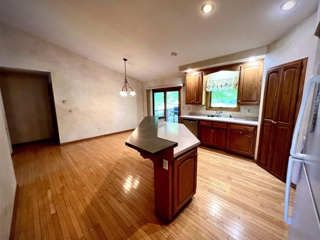 2039 MEADOW LINKS DRIVE, New Franken, WI 54229