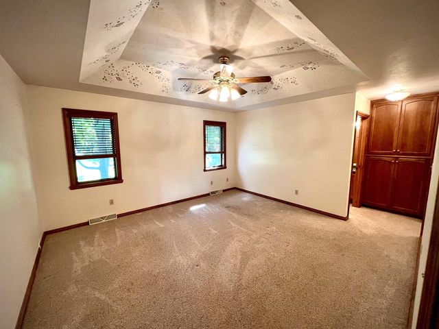 2039 MEADOW LINKS DRIVE, New Franken, WI 54229