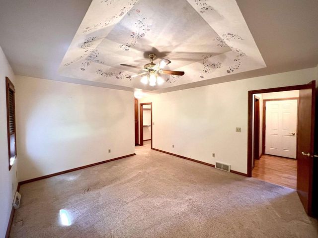 2039 MEADOW LINKS DRIVE, New Franken, WI 54229