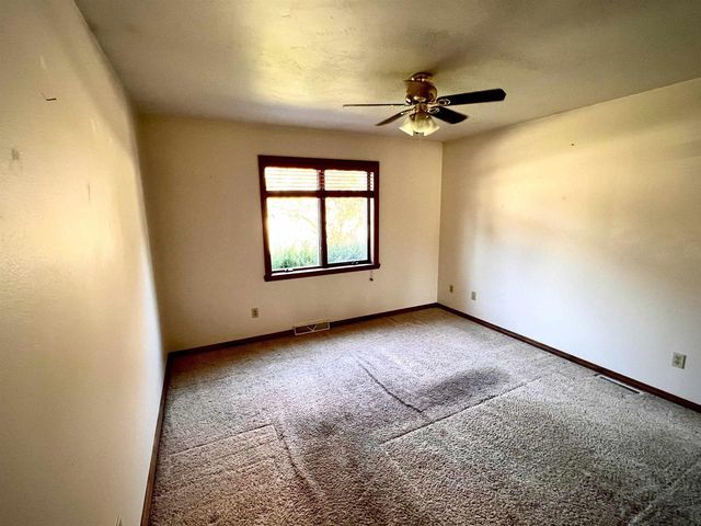 2039 MEADOW LINKS DRIVE, New Franken, WI 54229