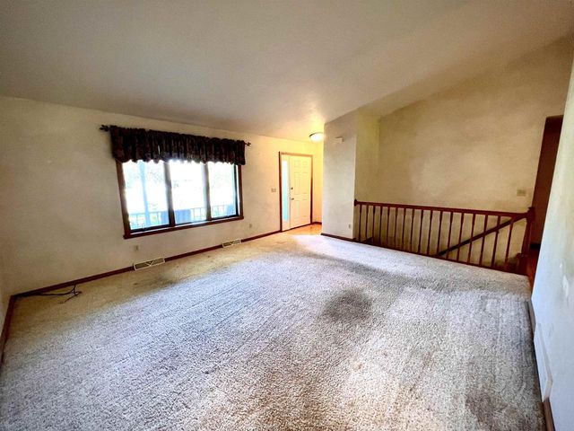 2039 MEADOW LINKS DRIVE, New Franken, WI 54229