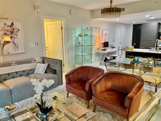 200 Biscayne Boulevard Way 4011, Miami, FL 33131