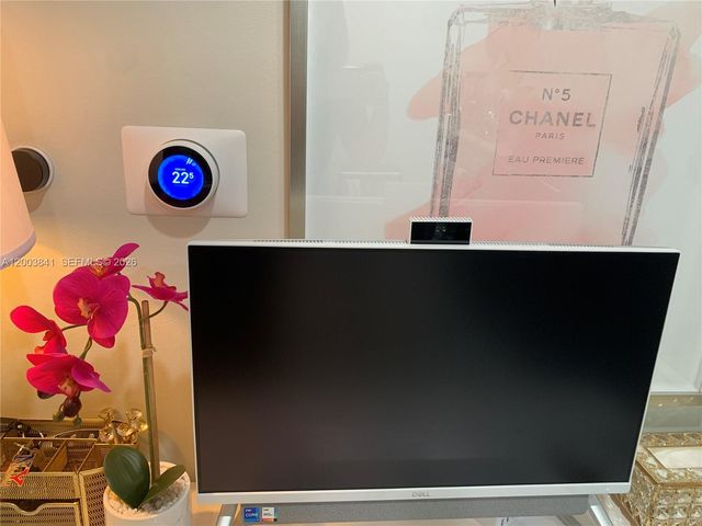 200 Biscayne Boulevard Way 4011, Miami, FL 33131