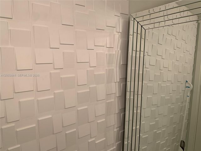 200 Biscayne Boulevard Way 4011, Miami, FL 33131