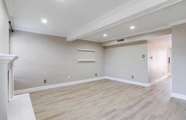 13340 Kit Lane A4, Dallas, TX 75240