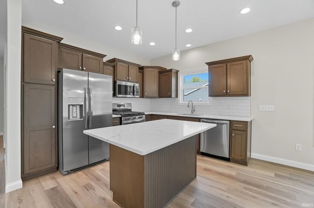 14164 Hughies Cove, Fort Wayne, IN 46845