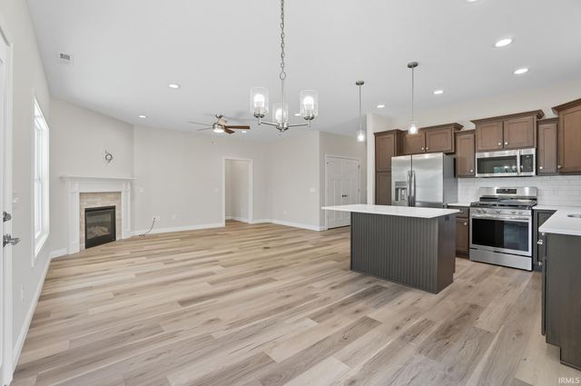 14164 Hughies Cove, Fort Wayne, IN 46845