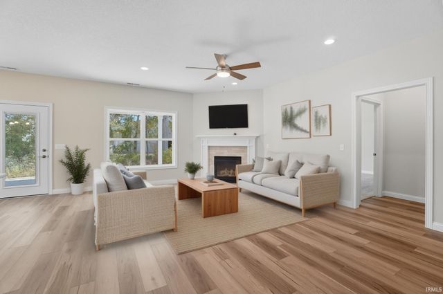 14164 Hughies Cove, Fort Wayne, IN 46845