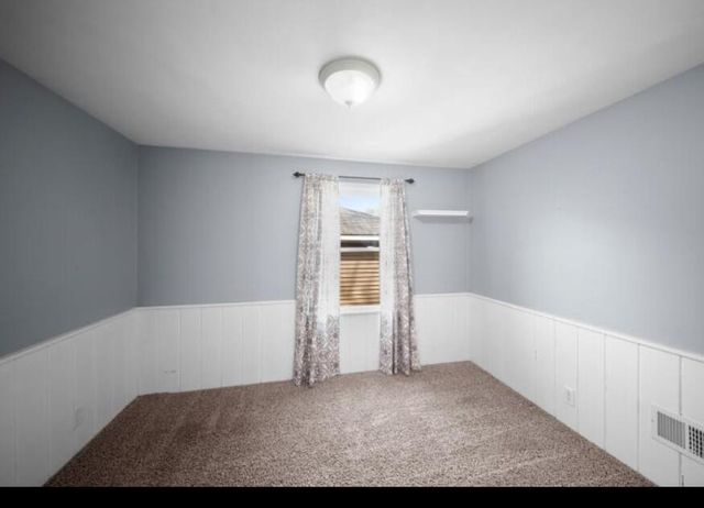 10517 Mary Ann Street, Zeeland, MI 49464
