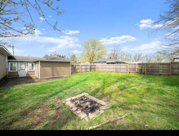 10517 Mary Ann Street, Zeeland, MI 49464