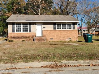 1010 E 7th Street, Washington, NC 27889