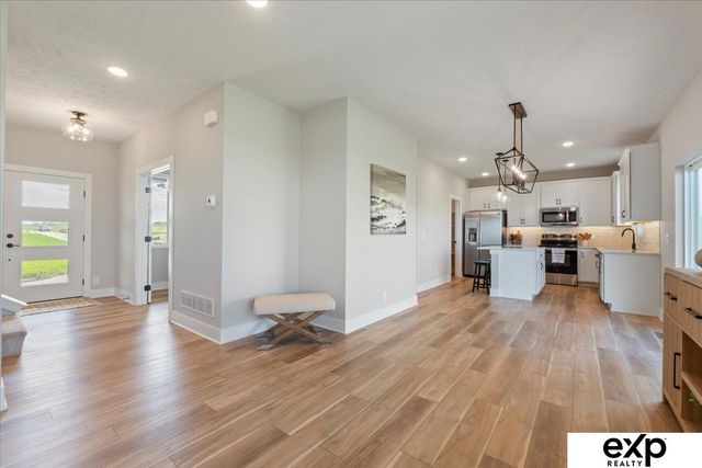 901 Haggard Street, Lincoln, NE 68521