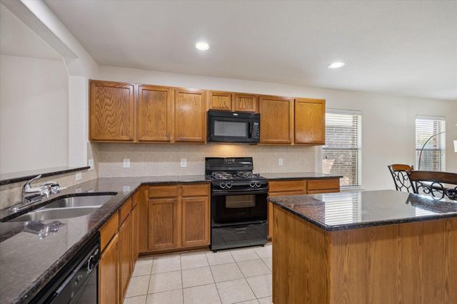 15310 Sableton Crest Lane, Cypress, TX 77429