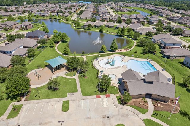 15310 Sableton Crest Lane, Cypress, TX 77429