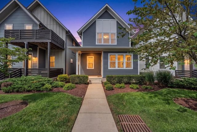 1079 Treaty Oaks Dr, Nashville, TN 37209