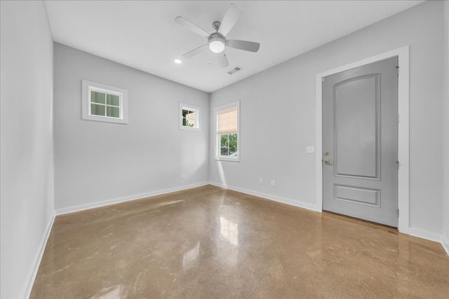 1079 Treaty Oaks Dr, Nashville, TN 37209