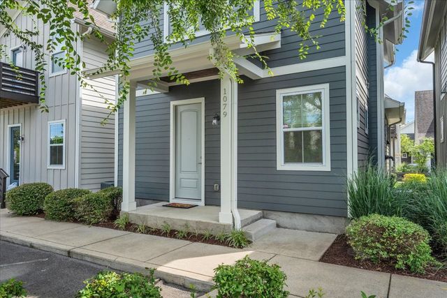 1079 Treaty Oaks Dr, Nashville, TN 37209