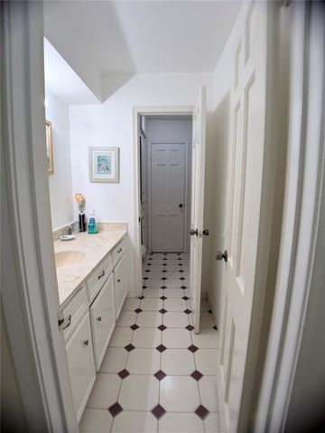 5342 Lawn Arbor Drive, Houston, TX 77066