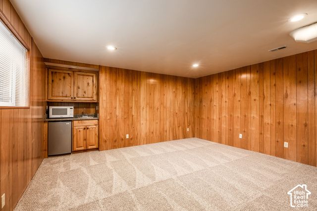 1556 E PETUNIA WAY, Sandy, UT 84092