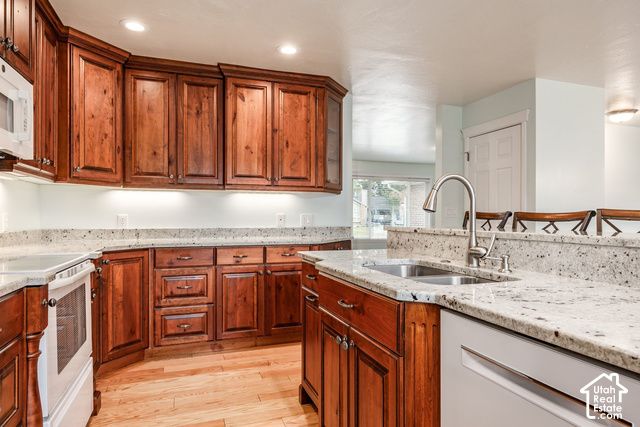 1556 E PETUNIA WAY, Sandy, UT 84092