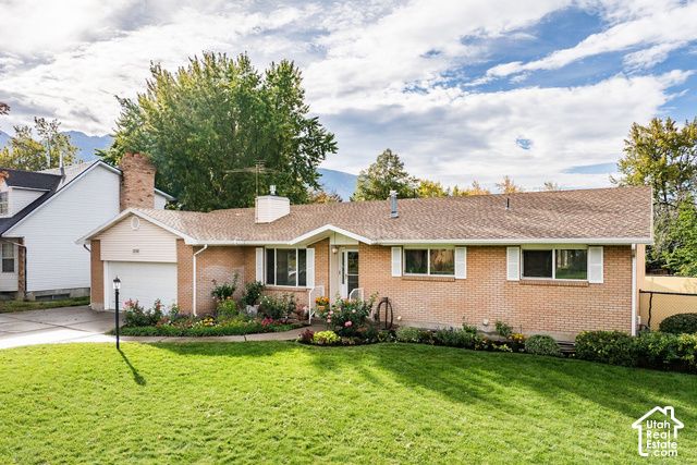 1556 E PETUNIA WAY, Sandy, UT 84092